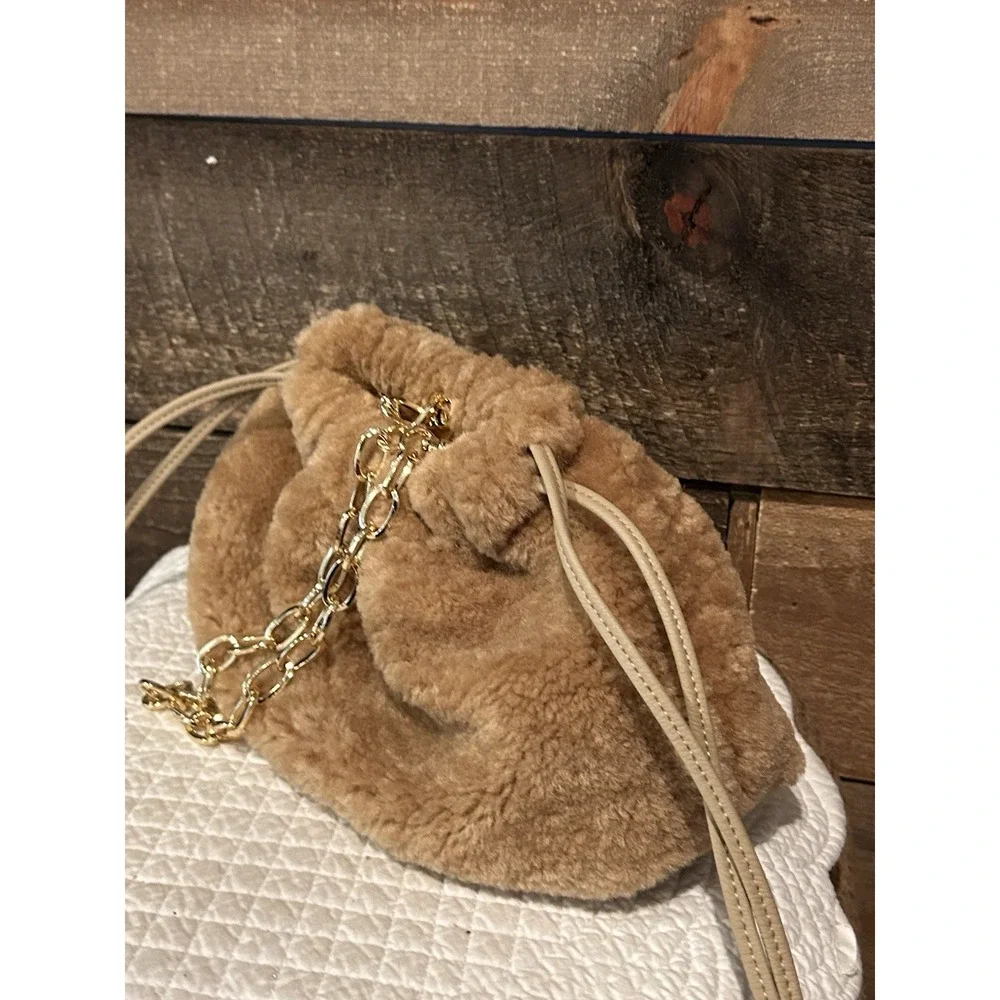 Universal Thread Goods Co. Tan Faux Fur Handbag Purse with Gold Tone Chain Strap